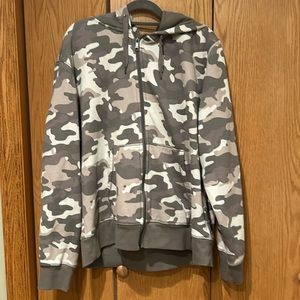 Men’s Camouflage Hooded Sweatshirt